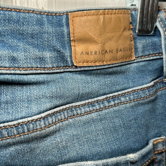 American Eagle Super Stretch Hi-Rise Shortie Shorts- Medium Blue Wash/Size 8 - Picture 3 of 6